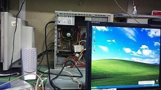 �������i��3