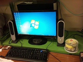 �������i��4